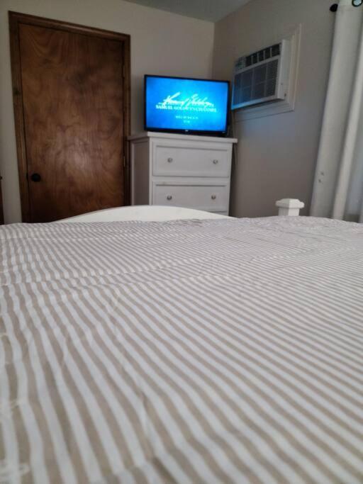 האמונד Milk Hand House.. Peaceful 1 Bedroom Cabin מראה חיצוני תמונה
