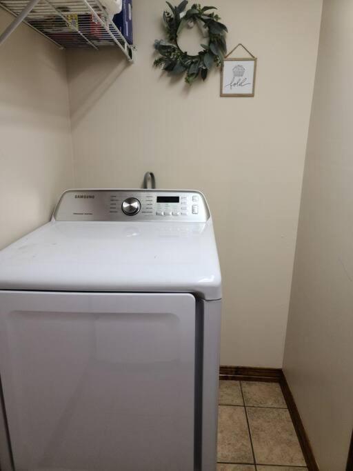 האמונד Milk Hand House.. Peaceful 1 Bedroom Cabin מראה חיצוני תמונה